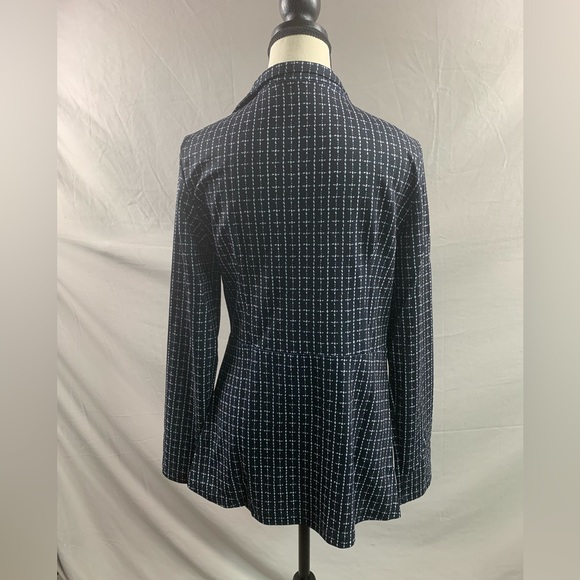 Plaid Lightweight Open Blazer - Picture 7 of 9